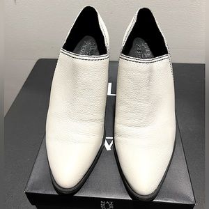 NATURALIZER FEMMA ALABASTER BOOTIE - US 12/EU 42